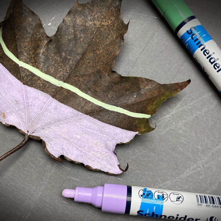 Marker cu vopsea acrilică Paint-It 320 Schneider exemplu 1