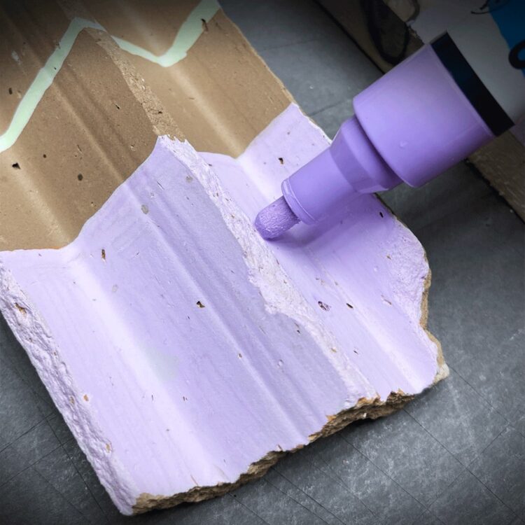 Marker cu vopsea acrilică Paint-It 320 Schneider exemplu 3